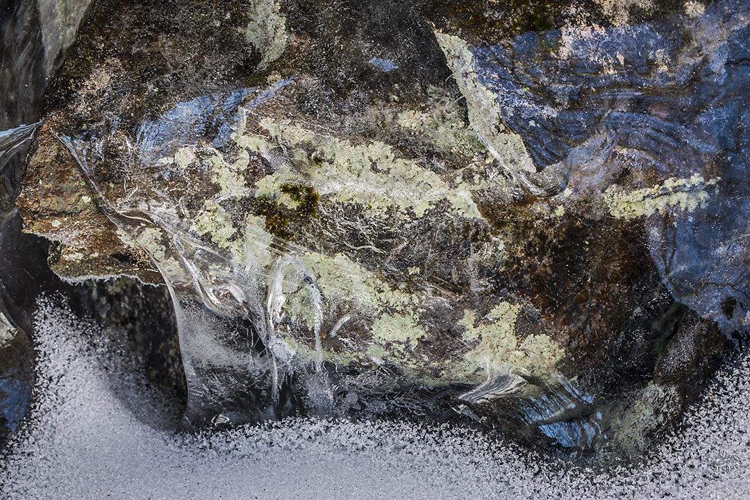 LliamGreguez Catskills iceformation ice iceart FrozenWater winter nature Stream naturephotography earthoutdoors roamtheplanet swivelable AgoraGallery Artist Macro Photography @str12ng