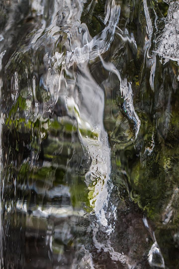 LliamGreguez Catskills iceformation ice iceart FrozenWater winter nature Stream naturephotography earthoutdoors roamtheplanet swivelable AgoraGallery Artist Macro Photography str12ng