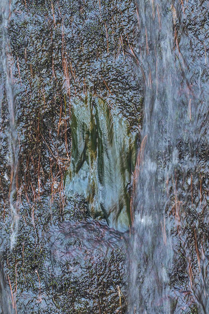 LliamGreguez Catskills iceformation ice iceart FrozenWater winter nature Stream naturephotography earthoutdoors roamtheplanet swivelable AgoraGallery Artist Macro Photography str12ng